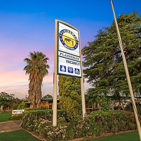 Plainsman Motel Форбс Экстерьер фото