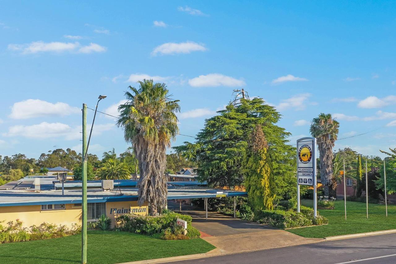 Plainsman Motel Форбс Экстерьер фото