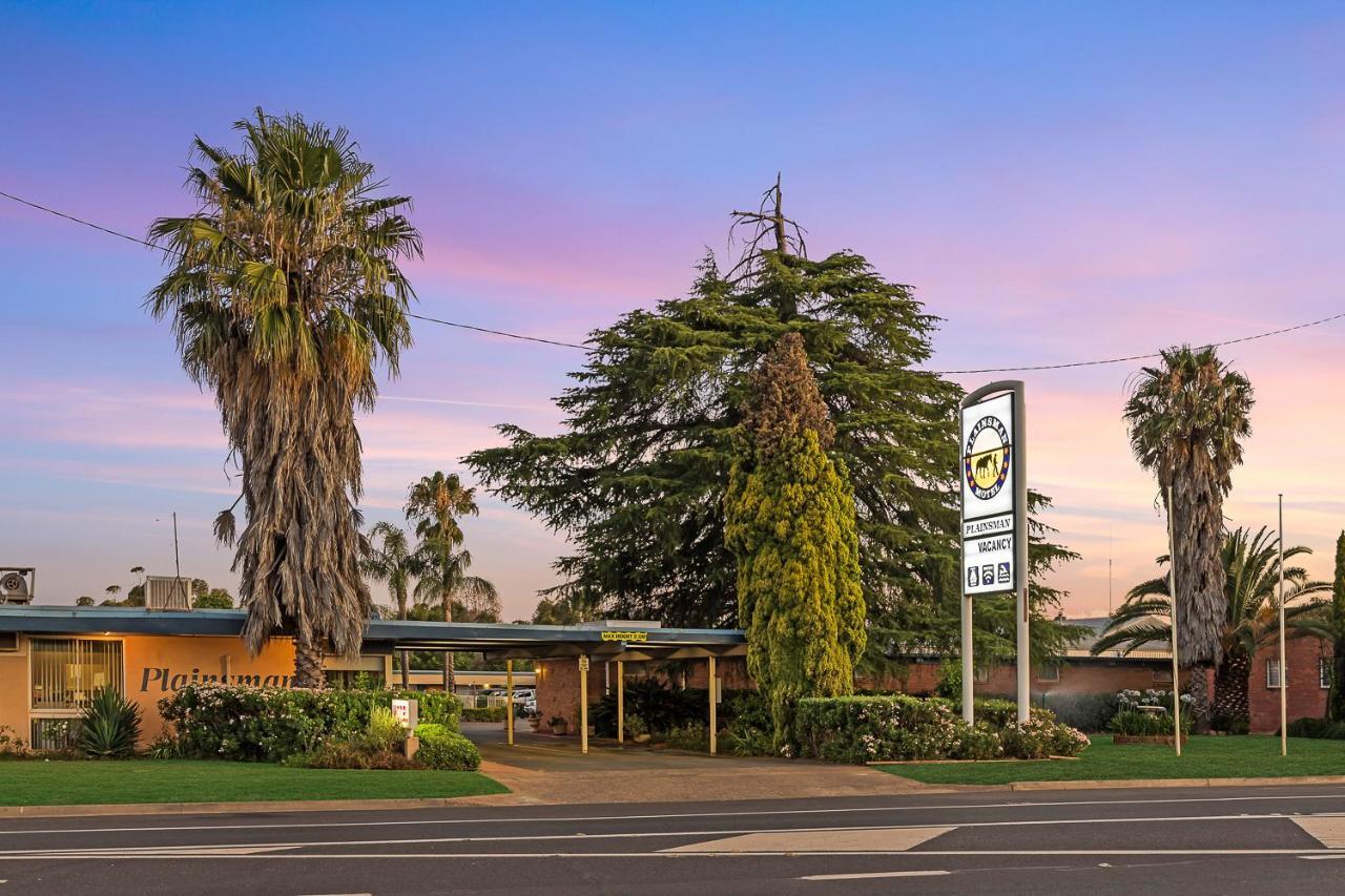 Plainsman Motel Форбс Экстерьер фото