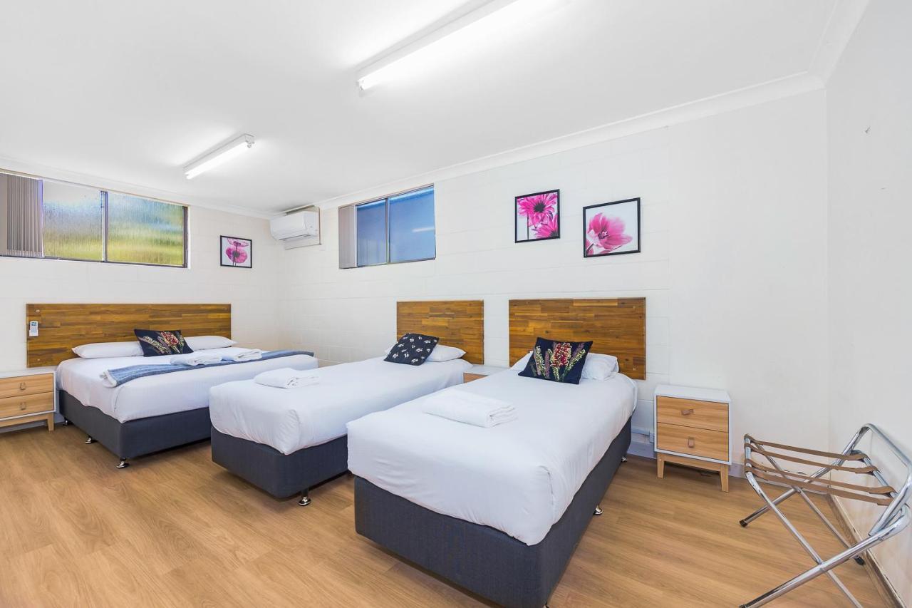 Plainsman Motel Форбс Экстерьер фото