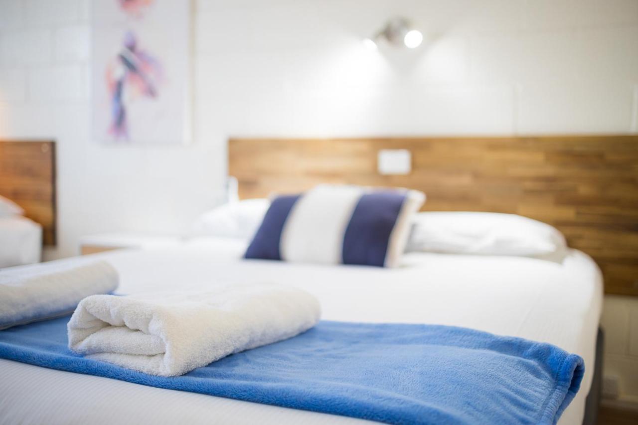 Plainsman Motel Форбс Экстерьер фото